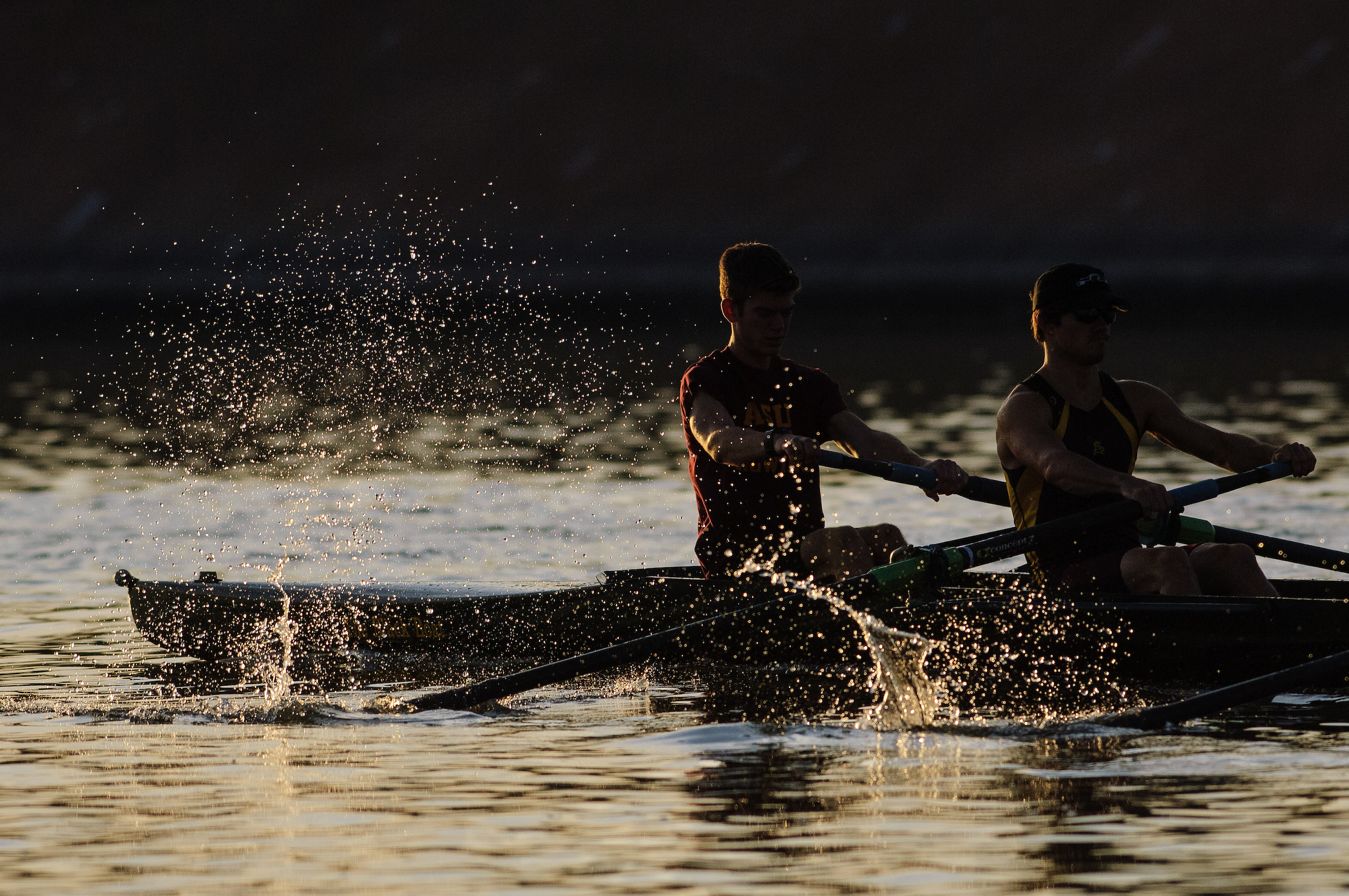 Rowers on Tempe Town Lake