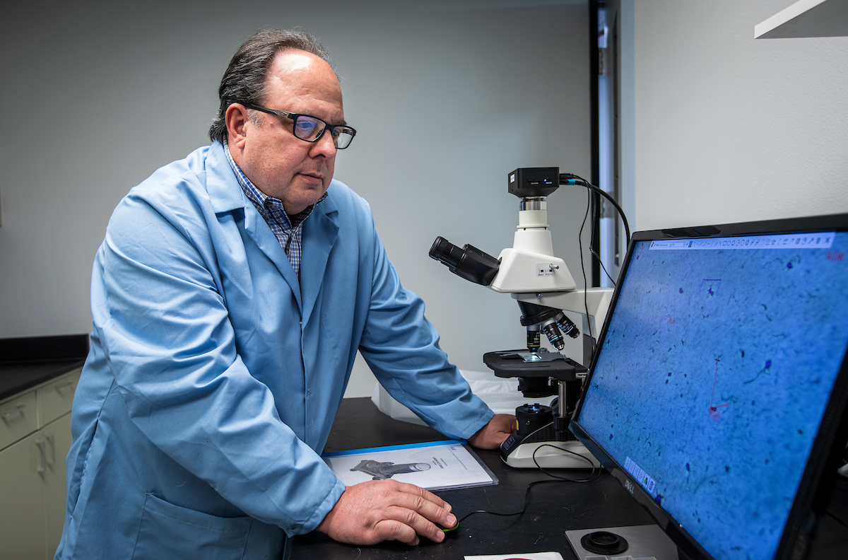Mechnano’s co-founder and chairman Steve Lowder takes measurements on carbon nanotube clusters