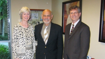 ASU alum Spencer Silver smiles with his wife Linda and then-chair of ASU's Department of Chemistry and Biochemistry William Petuskey as they celebrate his ASU Alumni Hall of Fame Award in 2009
