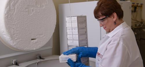 woman working in ASU Biodesign Insitute lab