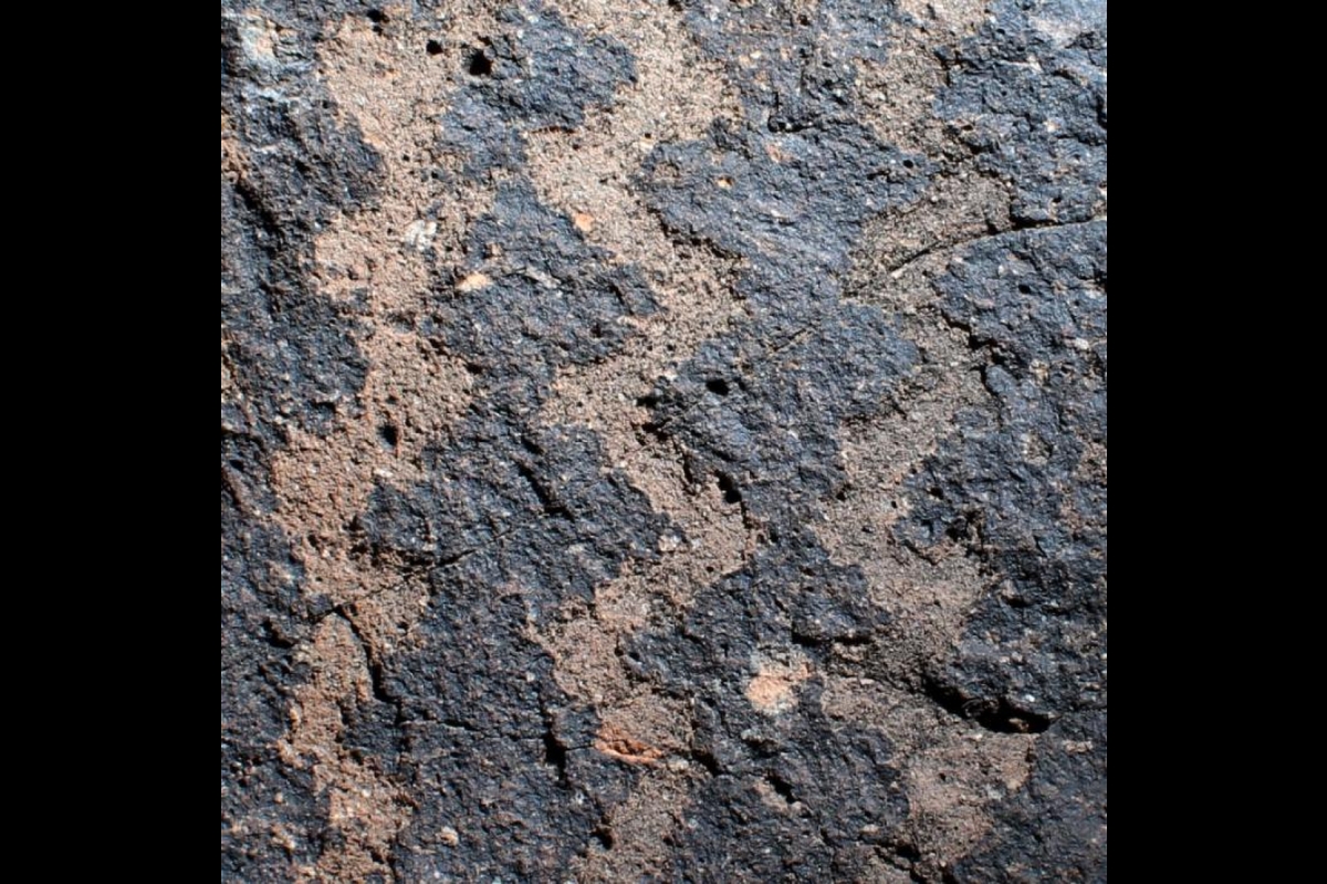 photo of petroglyph of zigzag lines
