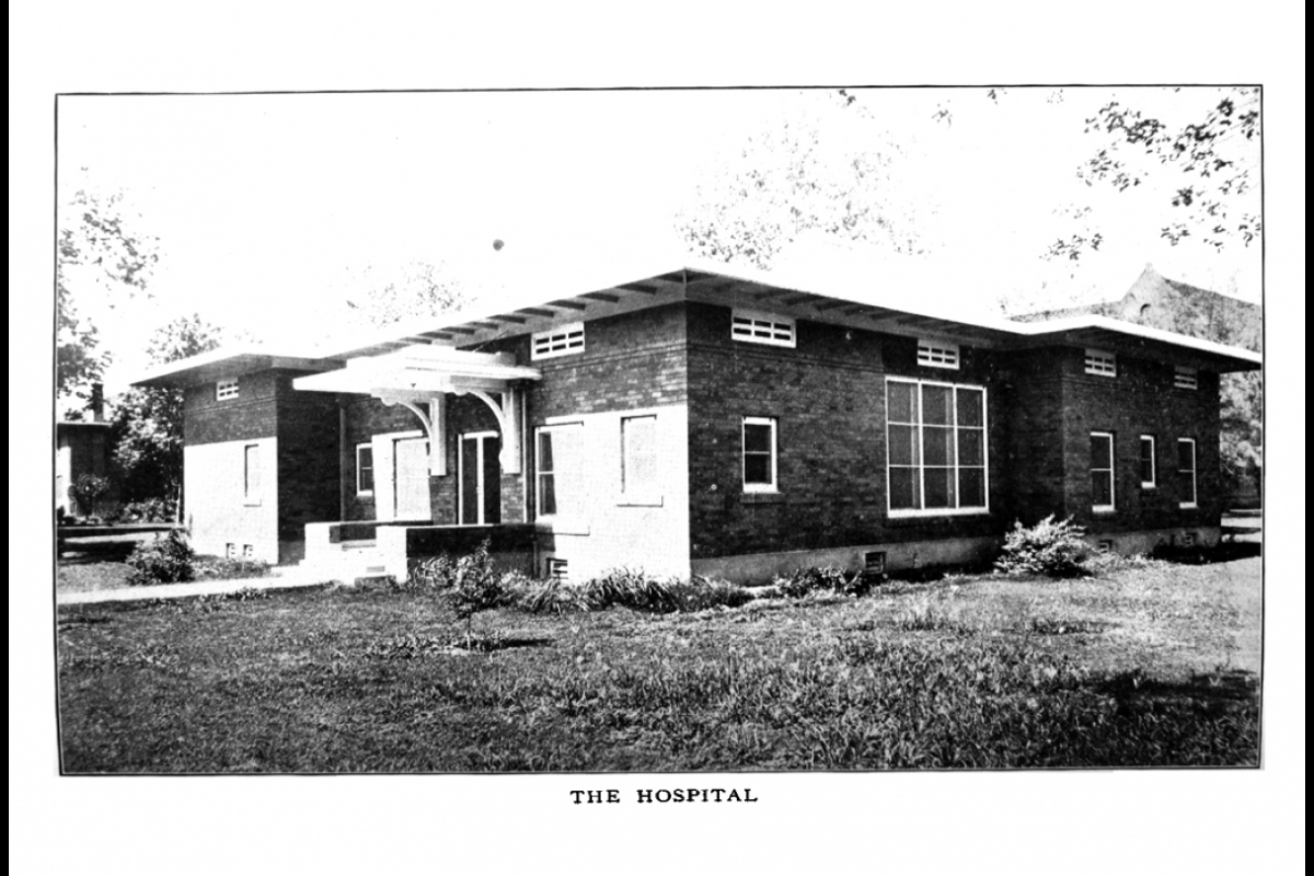 1916 image of the campus hospita