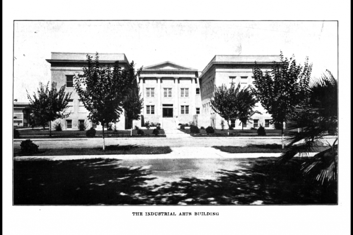 1914 image of The Industrial Arts Building