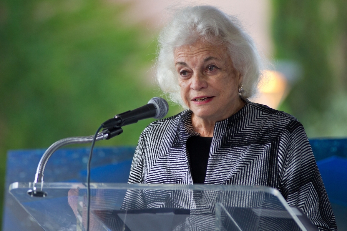 Sandra Day O'Connor speaks at an outdoor lectern