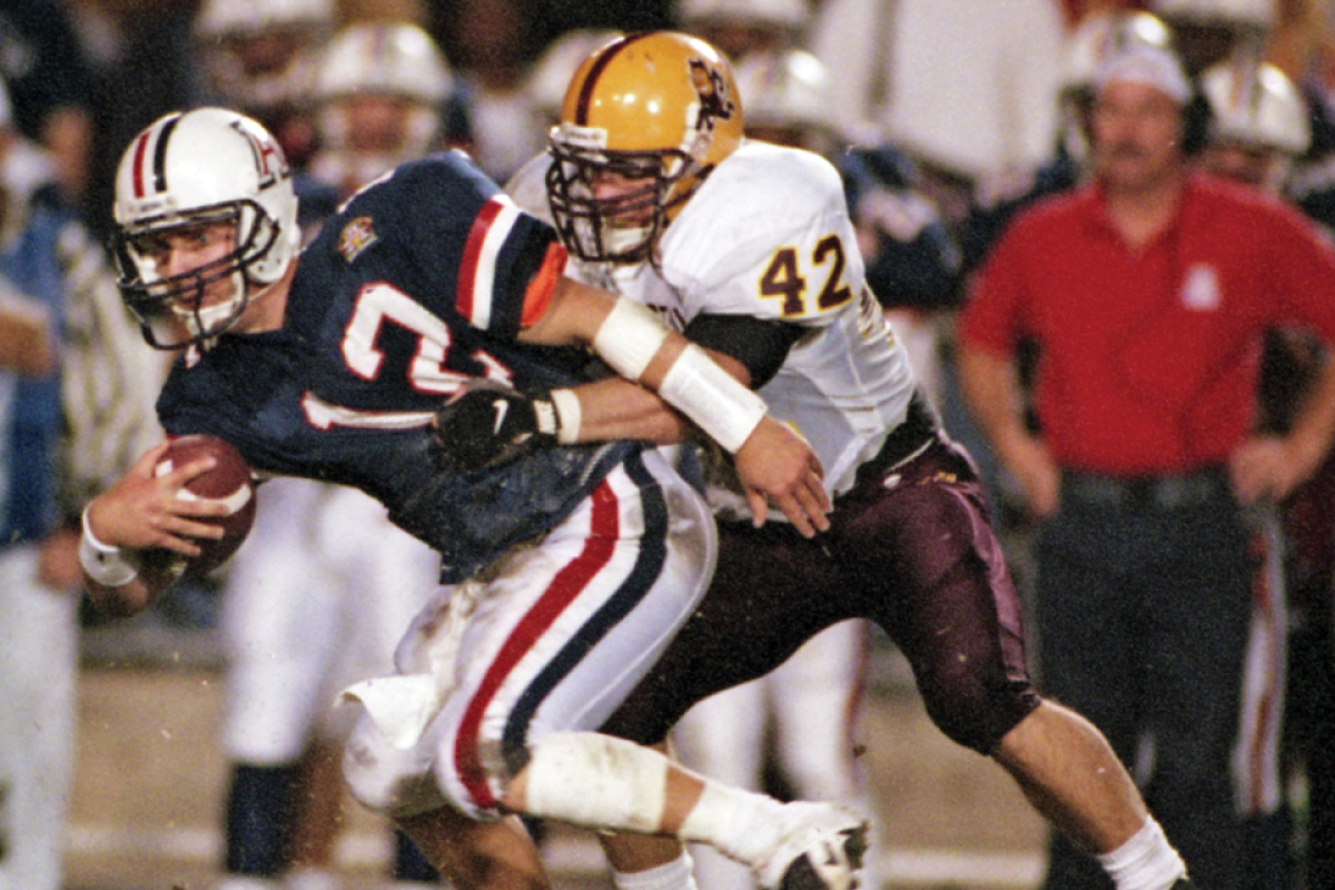 Pat Tillman tackles UA player in ASU football game