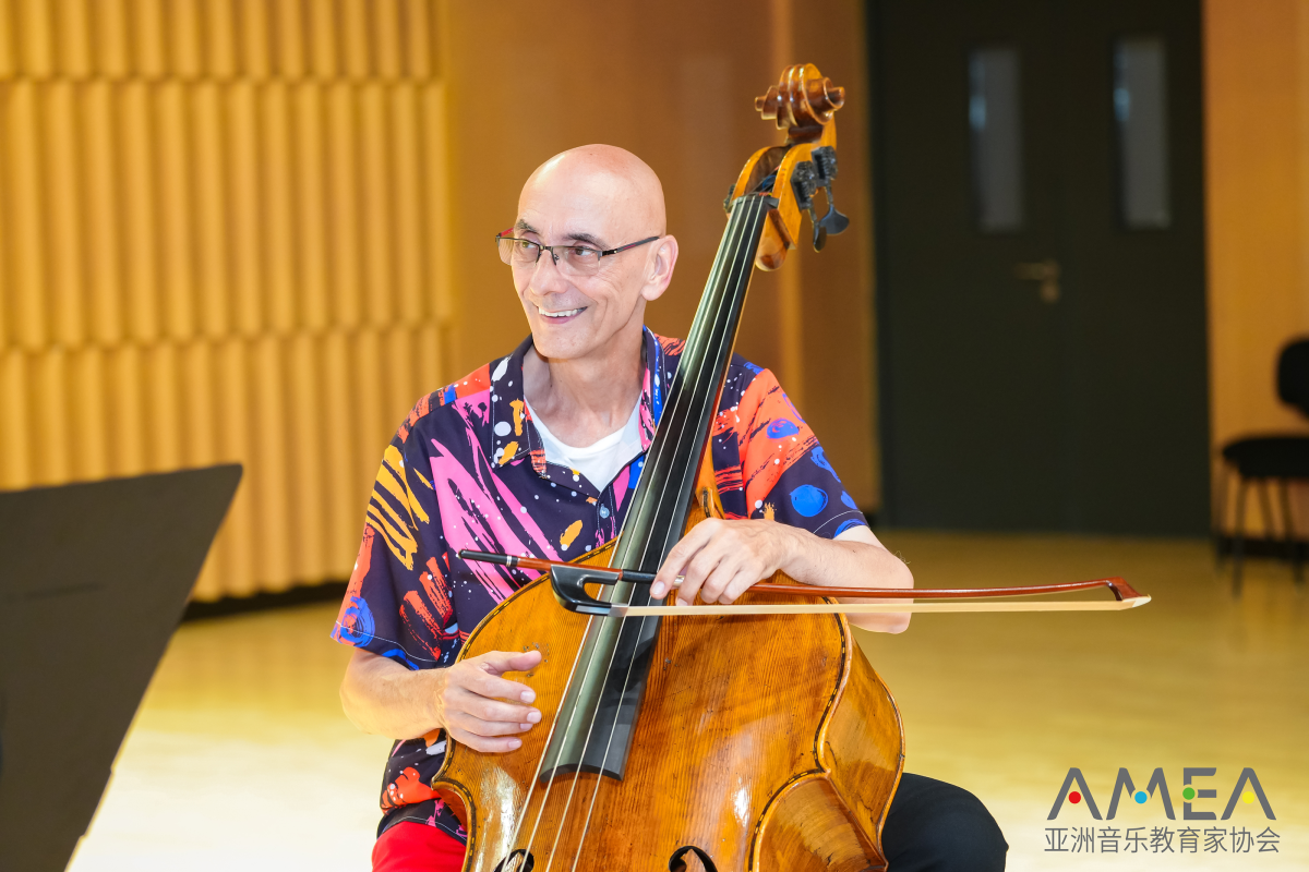 Man playing a double bass