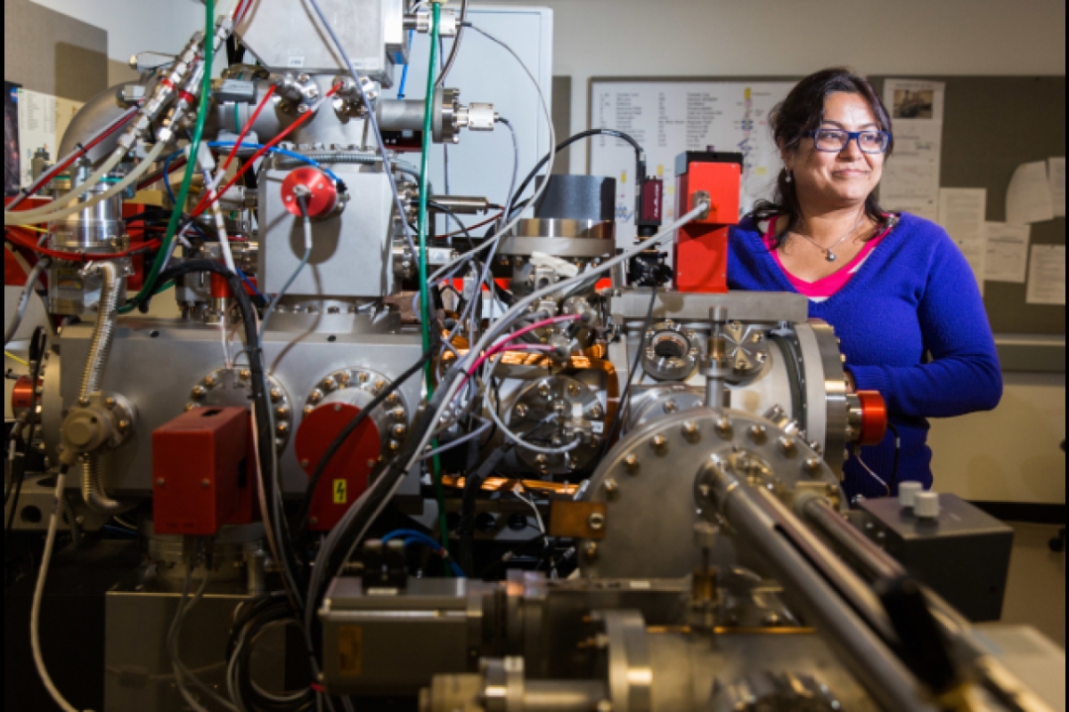 Maitrayee Bose and a mass spectrometer NanoSIMS
