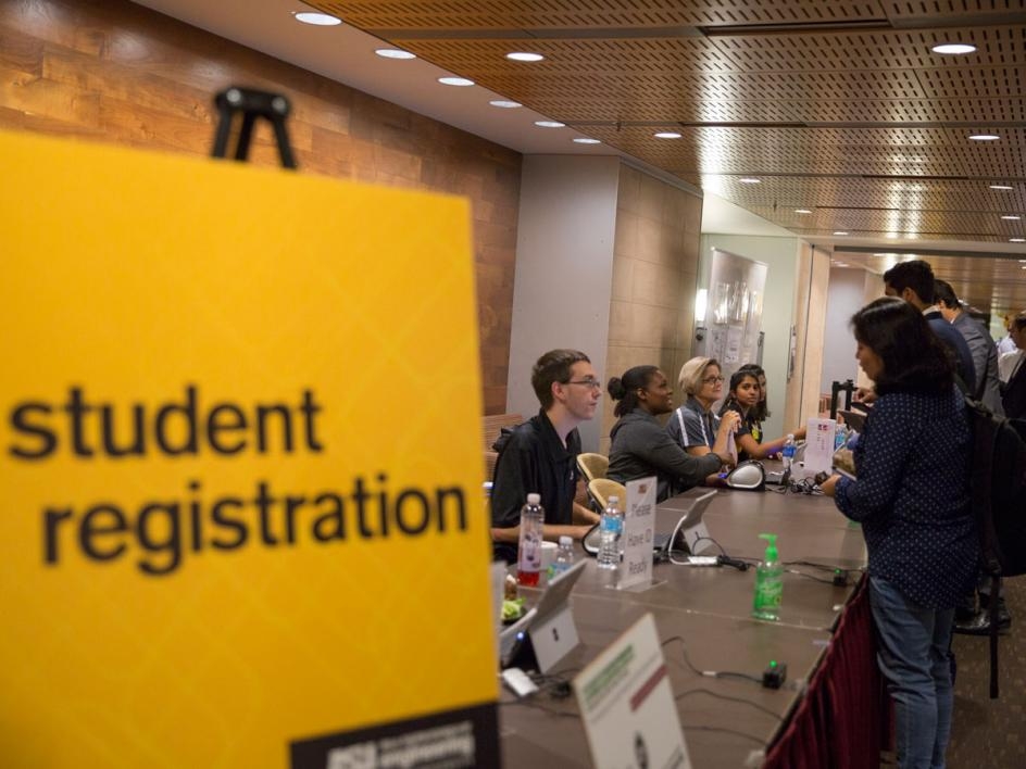 Nearly 4,000 students dressed to impress, brought their polished résumés and talked with employers at the three-day Fall 2016 Fulton Schools Career Fairs. Photographer: Jessica Hochreiter/ASU