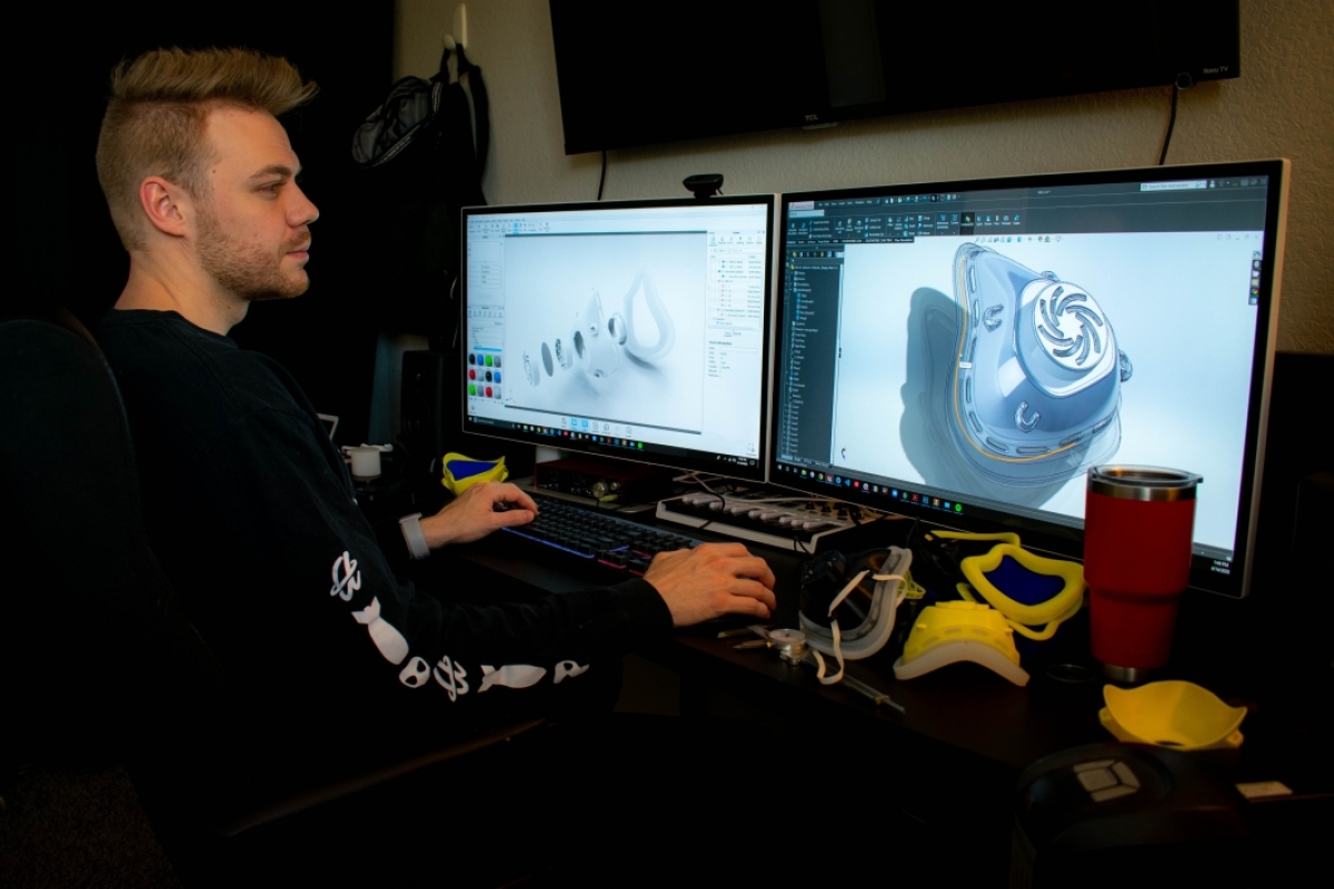 Preston Howell works on a 3D design