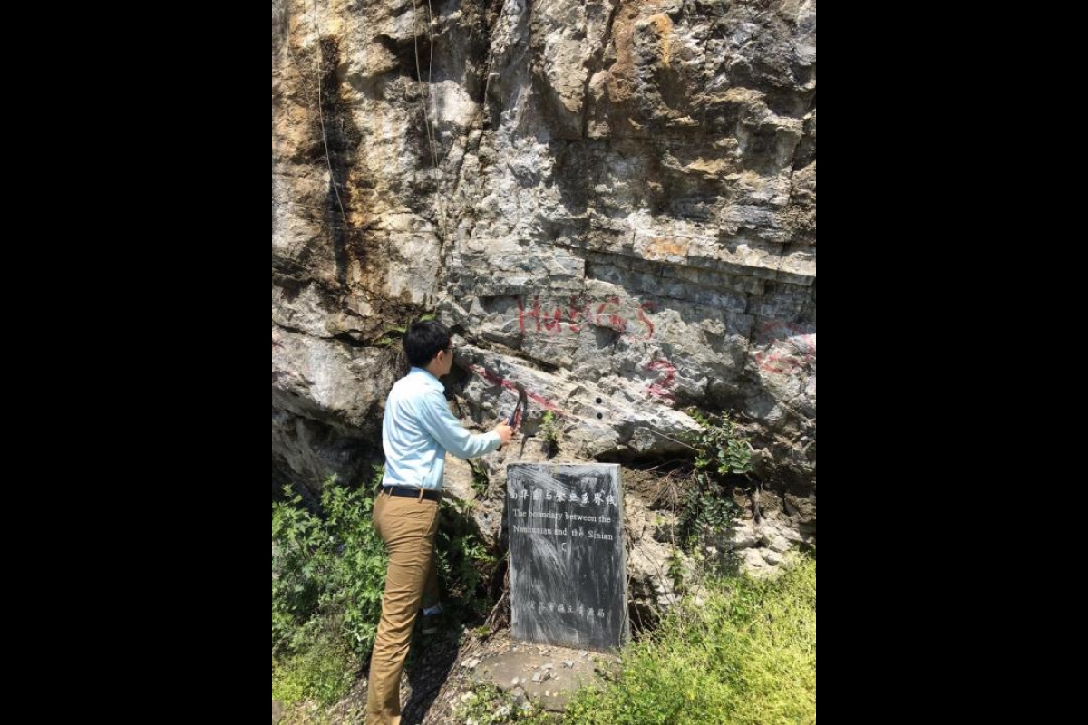 Zhang sampling Ediacaran carbonate rocks in Three Gorges area, Hubei Province), People’s Republic of China. 