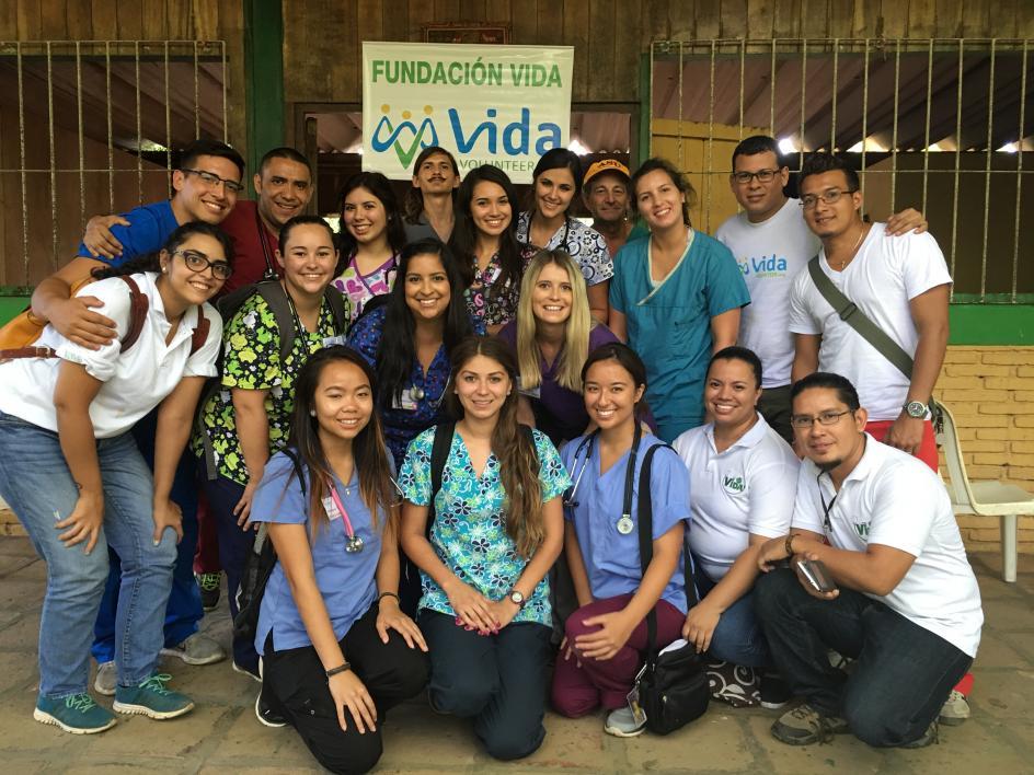 ASU students work with doctors in Nicaragua associated with the VIDA program