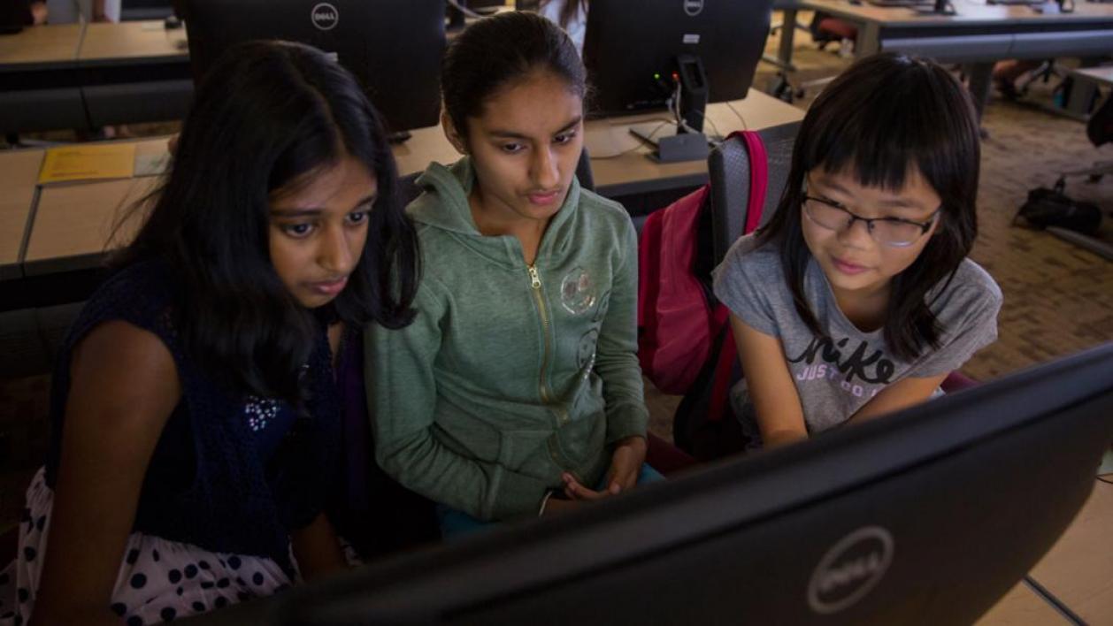 Elementary and middle school students can learn to code or advance their skills in introduction and intermediate coding camps. Photographer: Jessica Hochreiter/ASU