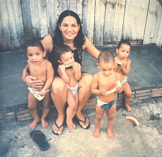 mother with quads