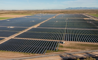 Overhead image of SRP’s 45 megawatt Sandstone Solar Facility in Florence, Arizona.
