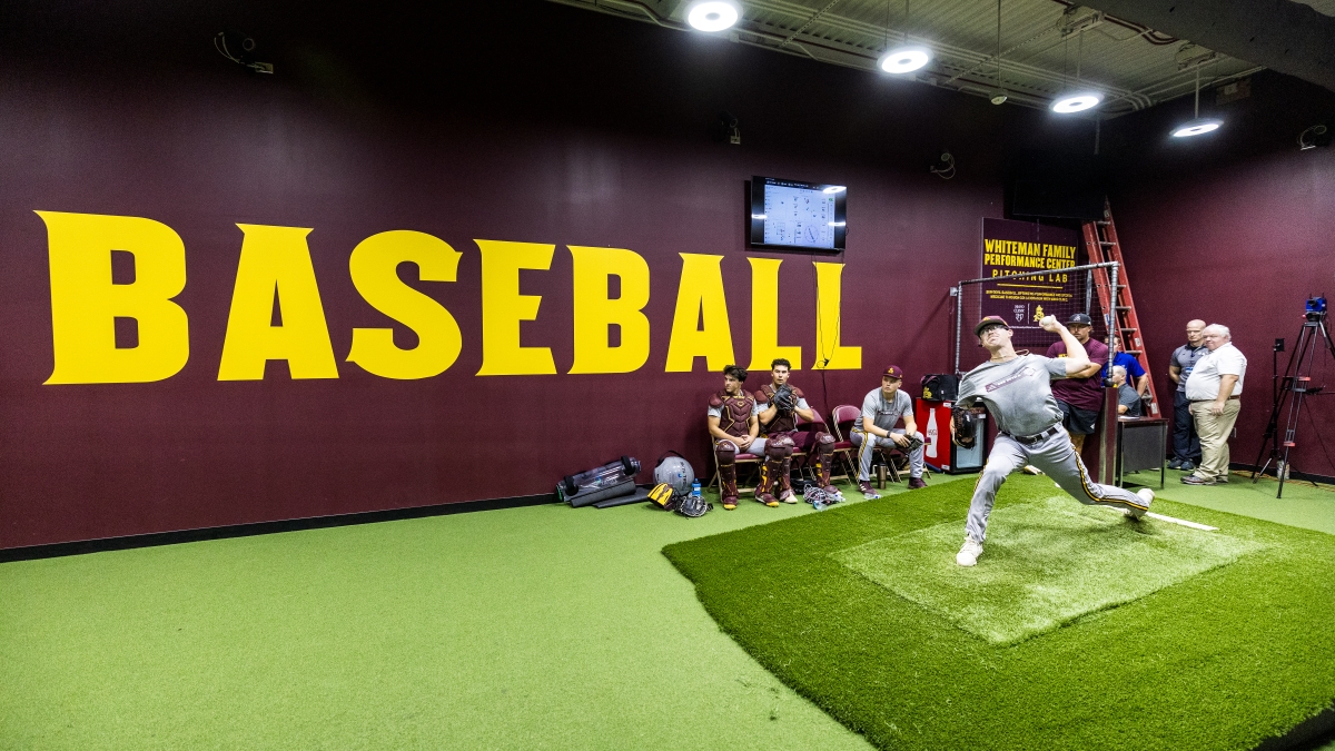 ASU-Mayo Team watches ASU pitcher in new pitching lab