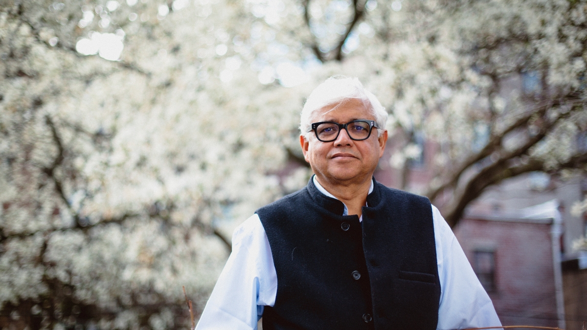Author Amitav Ghosh (courtesy Emilio Madrid-Kuser)