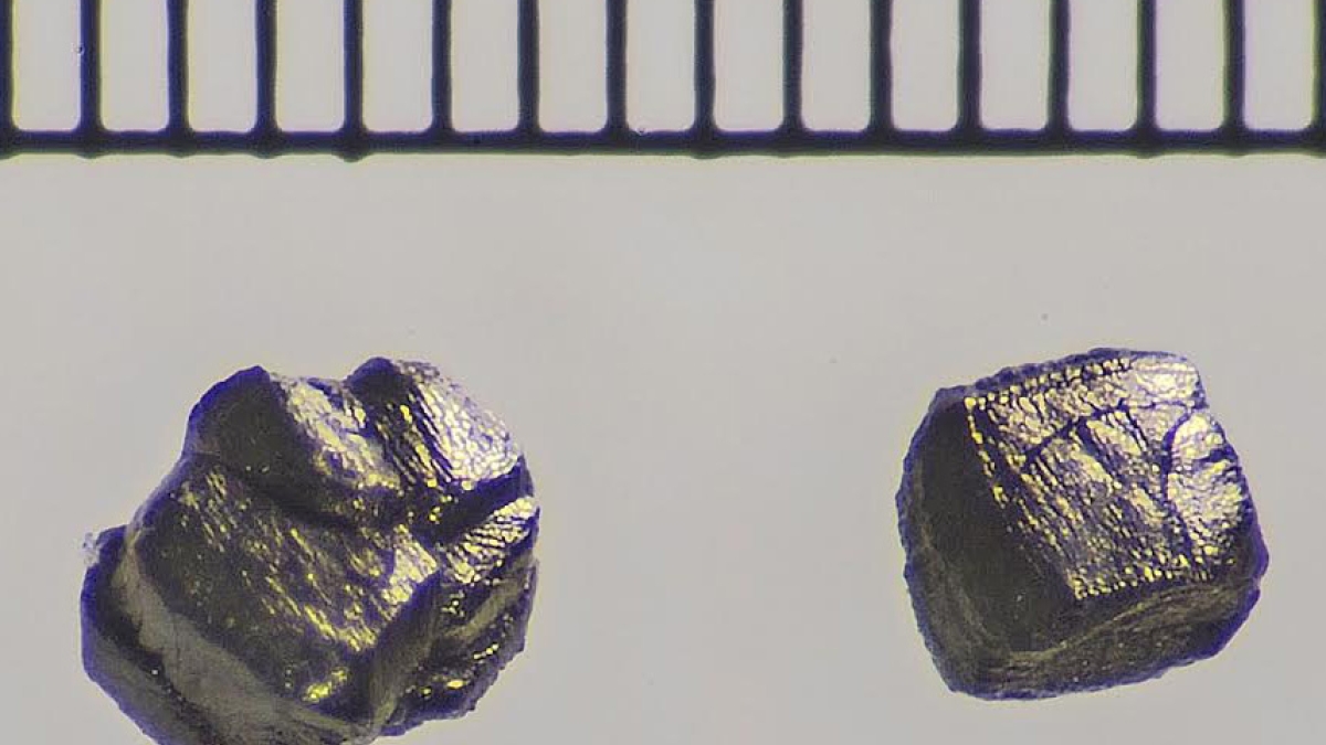 extreme close-up of diamond grains from Canyon Diablo meteorite