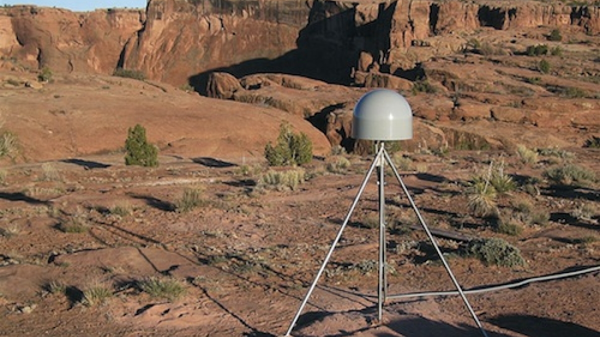 GPS crustal monitoring instrument at Canyon de Chelly, Arizona