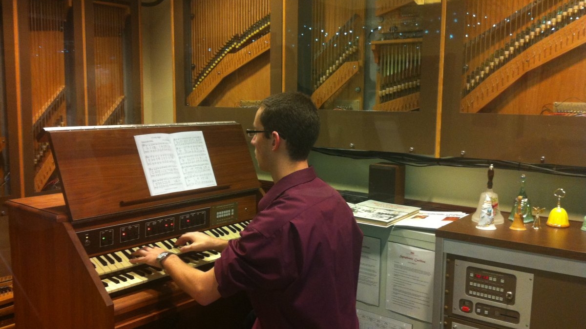 student playing carillon