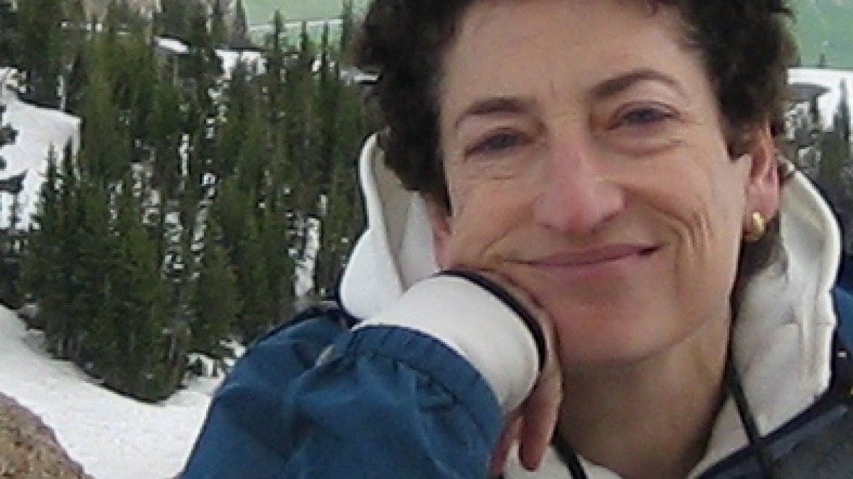 profile image of woman Naomi Oreskes outside in forest