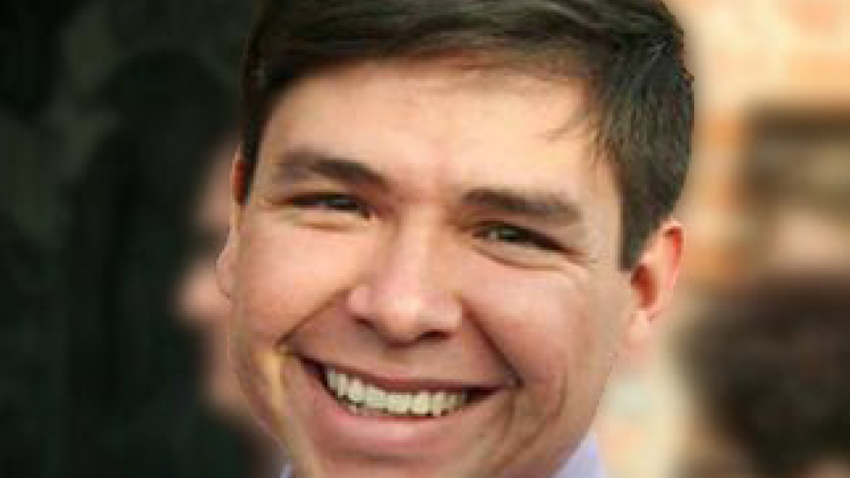 headshot of Ricky Duran, ASU School of Public Affairs alum