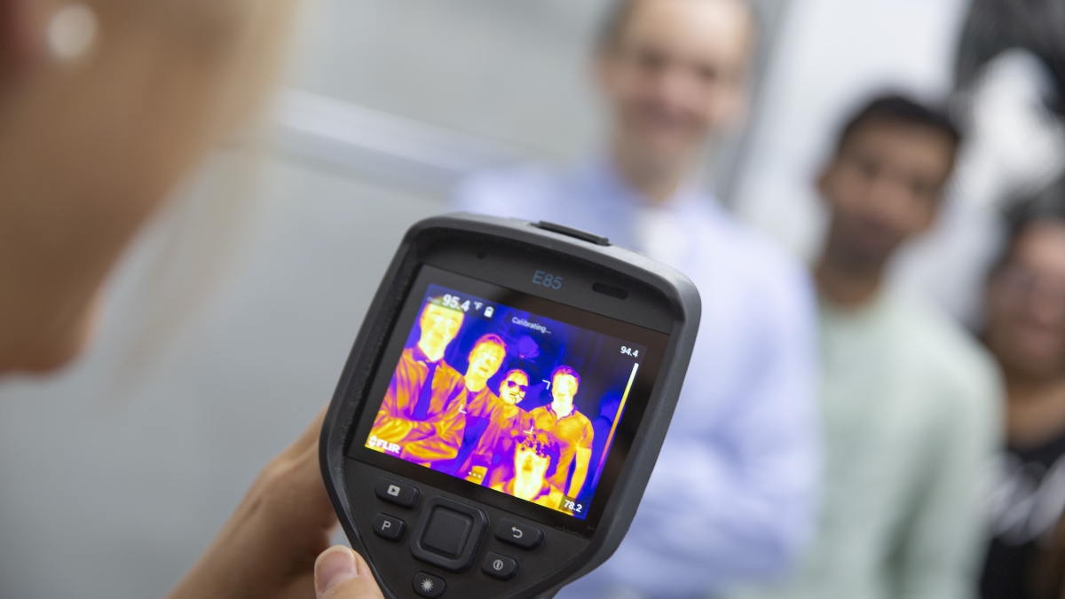 Infrared thermography used to better understand heat movement 