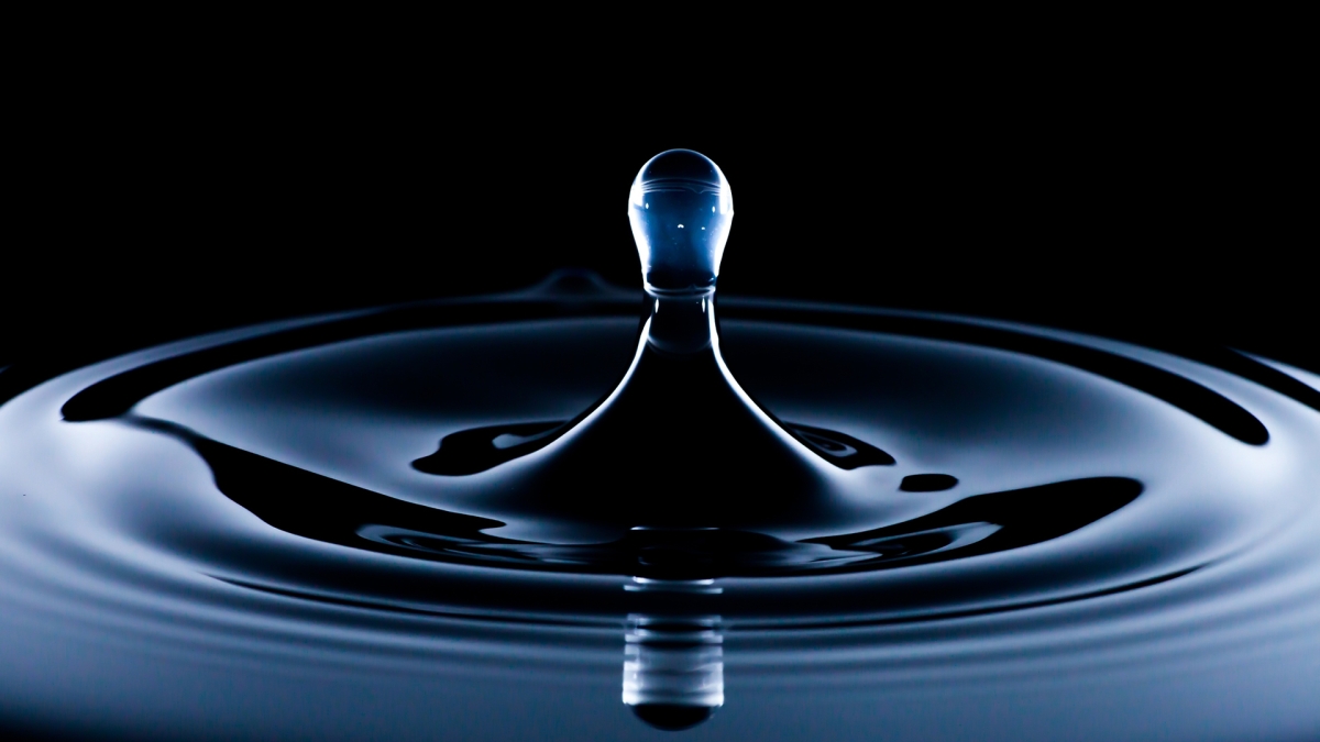 Water Splash image illustrates fluid dynamics and flow of liquids & gasses