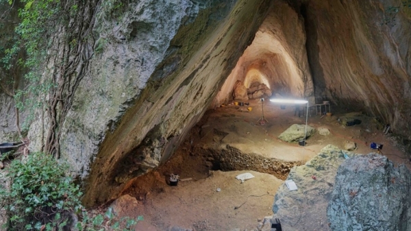 Arma Veirana cave