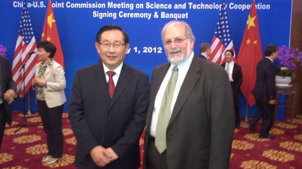 Denis Simon with China&#039;s Minister of Science and Technology, Minister WAN Gang 