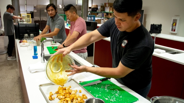 Mayo Clinic medical students prepare meals as part of "Food as Medicine" selective at Arizona State University.