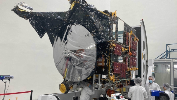 The Psyche spacecraft sits in a clean room at JPL