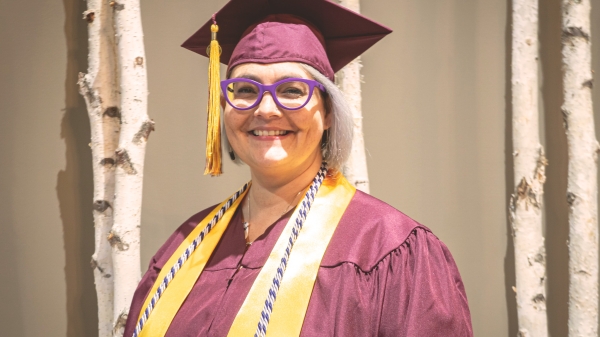 Faculty: Purchase or rent your graduation regalia - In the Loop