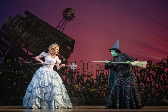 Glinda and Wicked Witch face off in "Wicked" musical