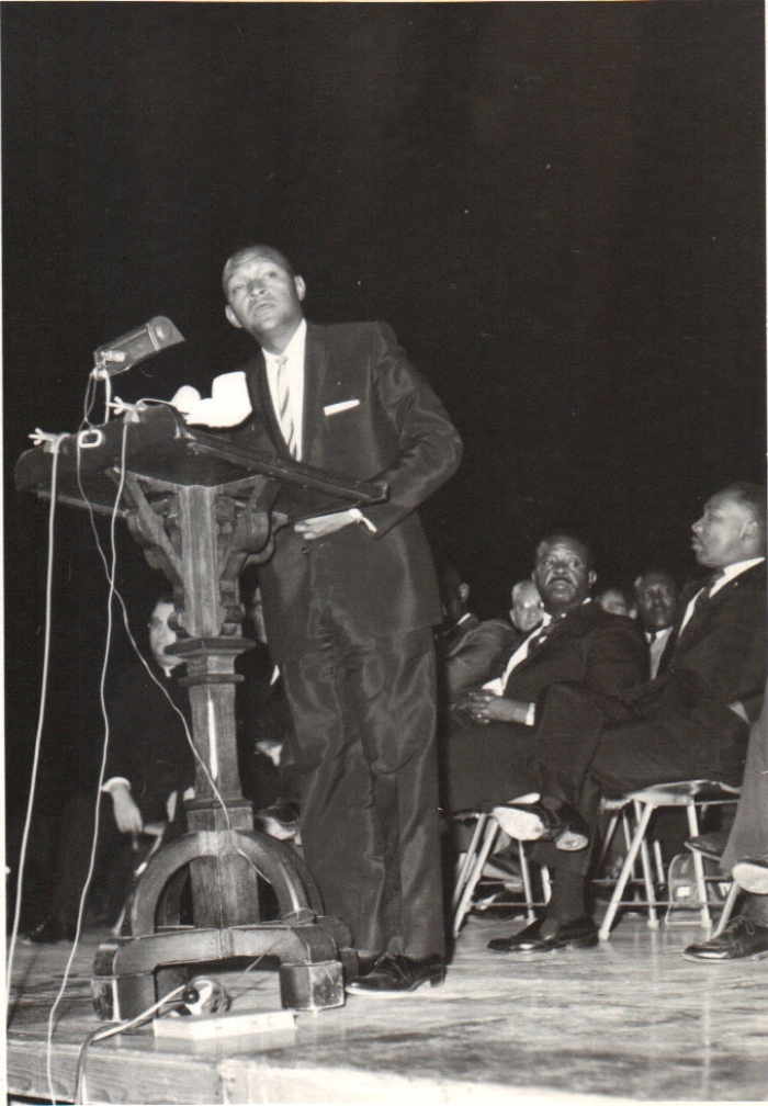Phoenix civil rights leader Lincoln Ragsdale