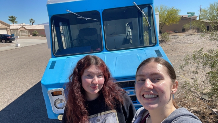 Laikyn Hedrick and her sister in front of their new coffee truck.