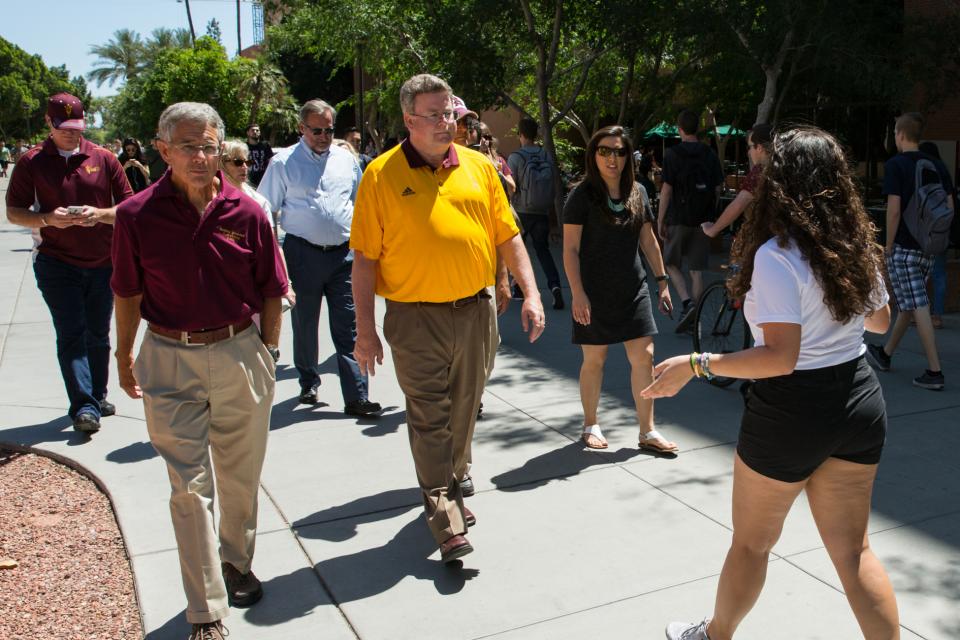 people receiving a tour of the Tempe campus