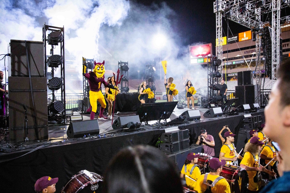 Sparky, cheerleaders and the Sun Devil Marching Band
