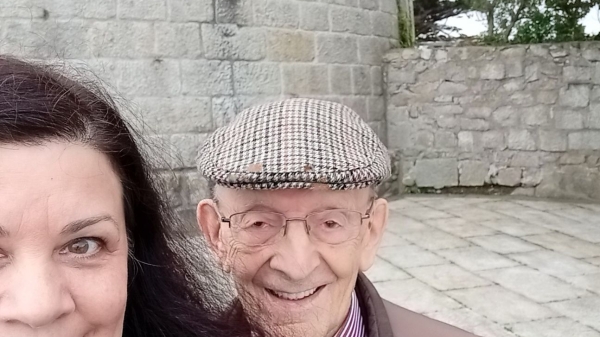 Esther Almazán and Golding Kidd taking a selfie at the James Joyce Tower and Museum in Dublin.